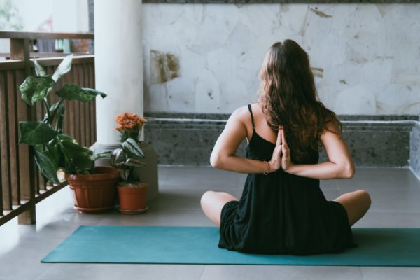 10 Great Places for Outdoor Yoga Workouts - bulldog yoga